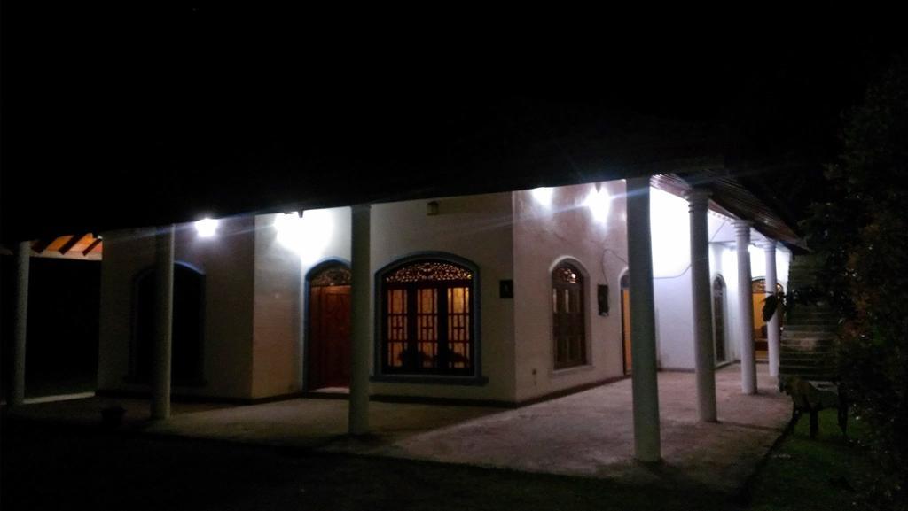 Methira Villa Алутґама Екстер'єр фото